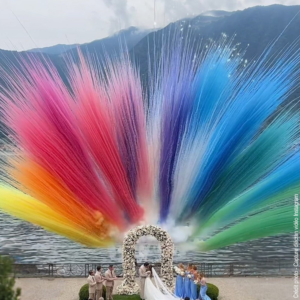 Pack Maxi éventail Smoke Puff® Insta pour un arc en ciel de fumée comme au lac de come. Idéal pour artifice de jour mariage