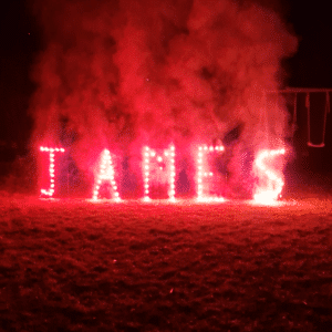 Kit complet pour 5 lettres de feu prénom de feu JAMES